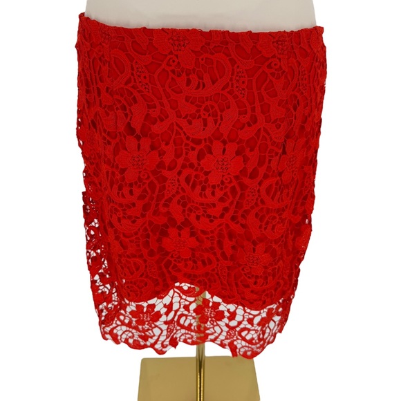 Leith Lace Pencil Skirt MEDIUM Red Floral Overlay Sheer Hem Lined Zip Crochet - Picture 12 of 13